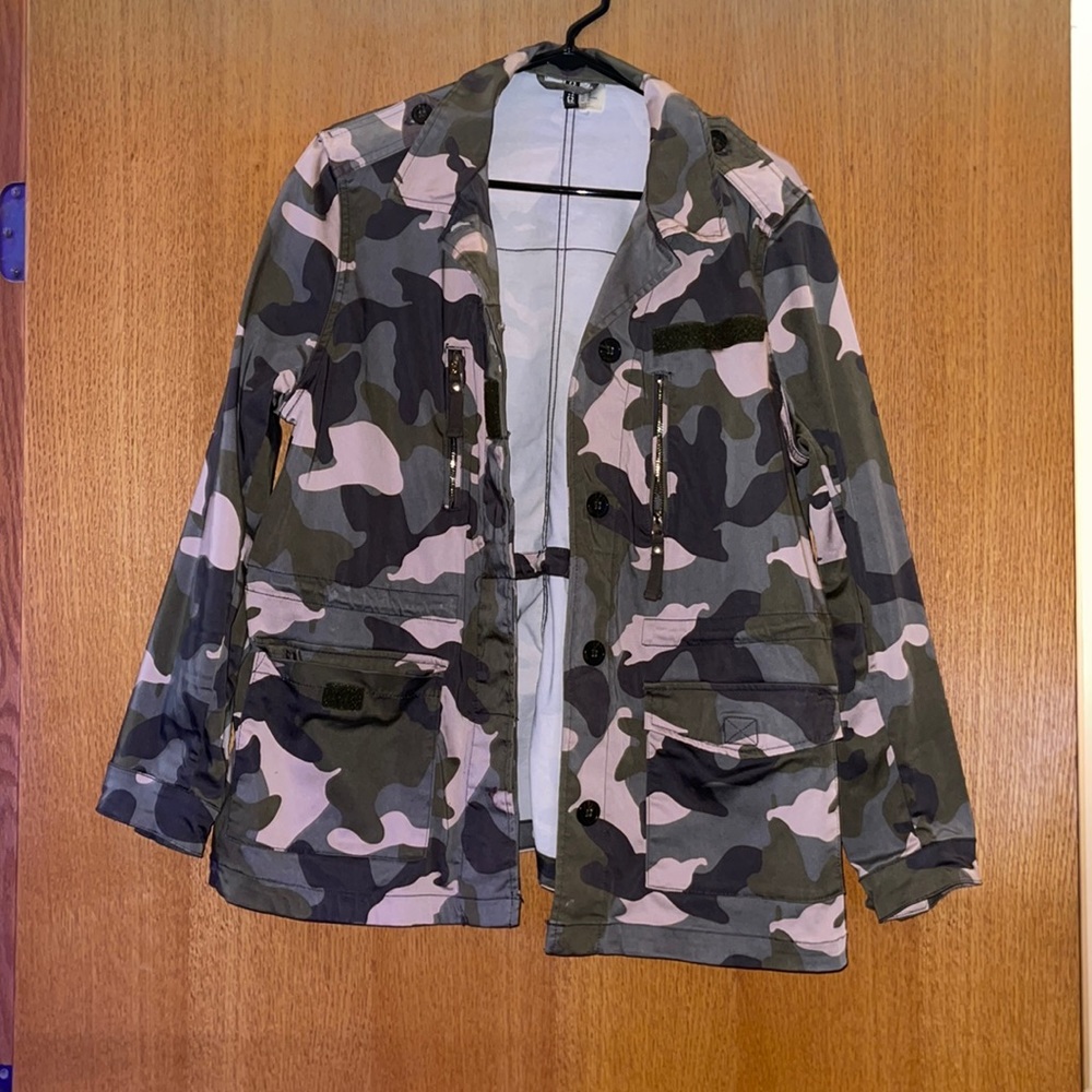 Divided H&M camouflage jacket